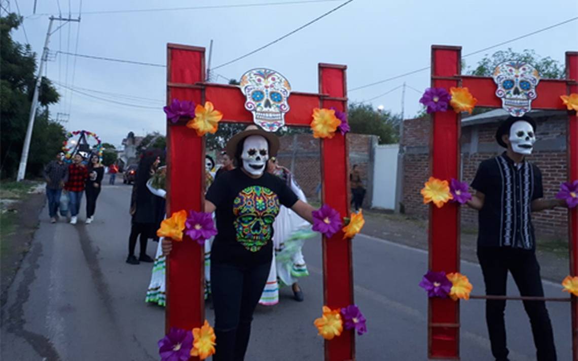 Nutrido Contingente De Día De Muertos En El Desfile De Cárdenas El